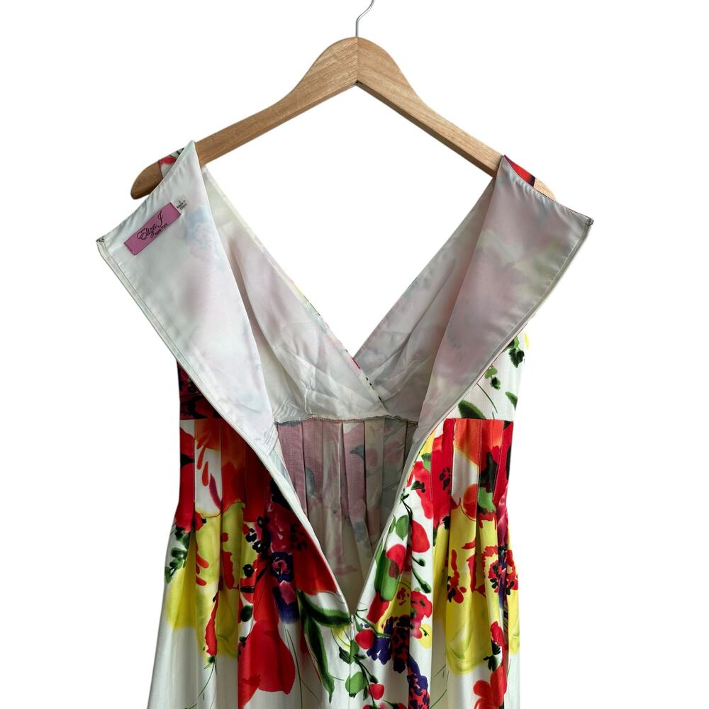 Eliza J Sleeveless V Neck  Floral Romantic Pockets Fit Flare Cotton Dress Size 2 - Picture 7 of 8